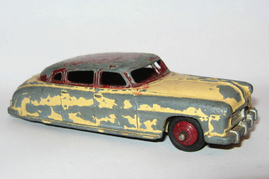 171 HUDSON SEDAN.jpg
